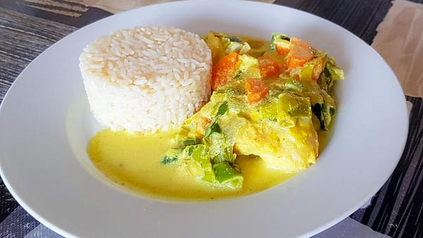 Blanquette de poisson au curry et coco et riz basmati