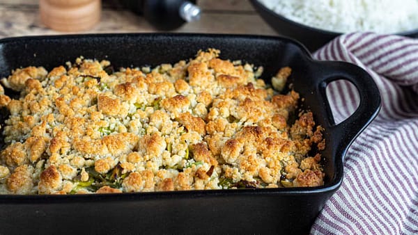 Crumble de poisson aux noisettes, pommes de terre et butternut